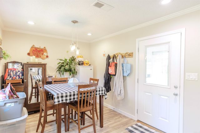 1894 Highway 60 E, Houston, AR 72070