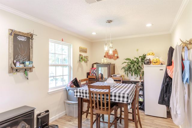 1894 Highway 60 E, Houston, AR 72070