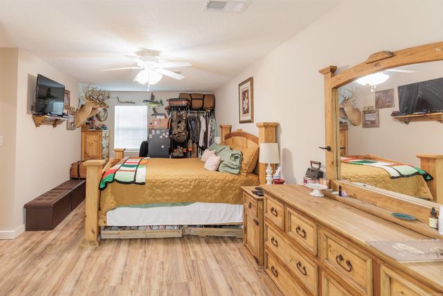 1894 Highway 60 E, Houston, AR 72070