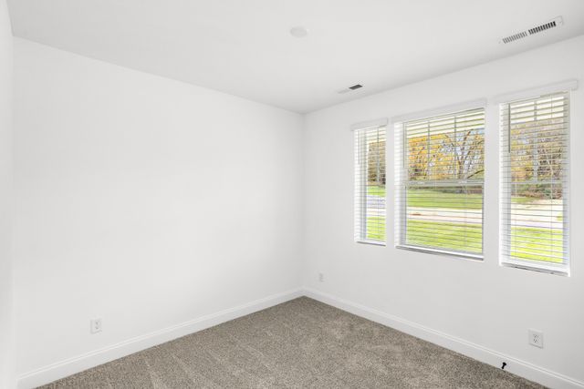 1544 Oak Springs Dr, Columbia, TN 38401