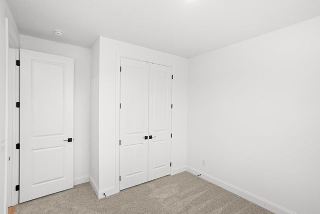 1544 Oak Springs Dr, Columbia, TN 38401