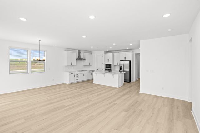 1544 Oak Springs Dr, Columbia, TN 38401