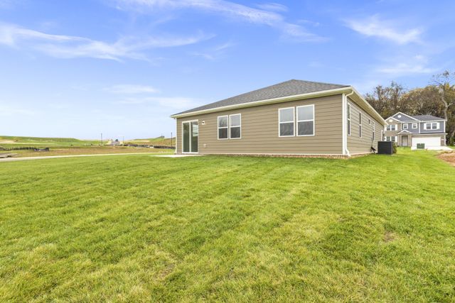 1544 Oak Springs Dr, Columbia, TN 38401