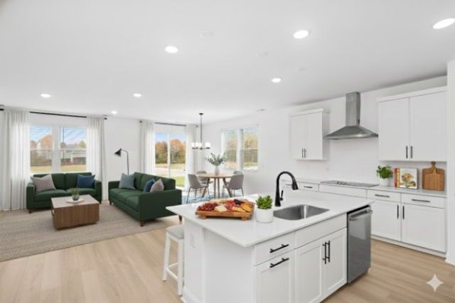 1544 Oak Springs Dr, Columbia, TN 38401