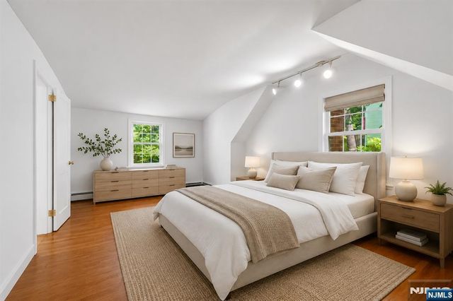 18 Mountainside Drive, Wayne, NJ 07470