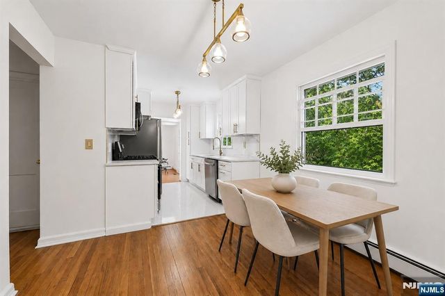18 Mountainside Drive, Wayne, NJ 07470
