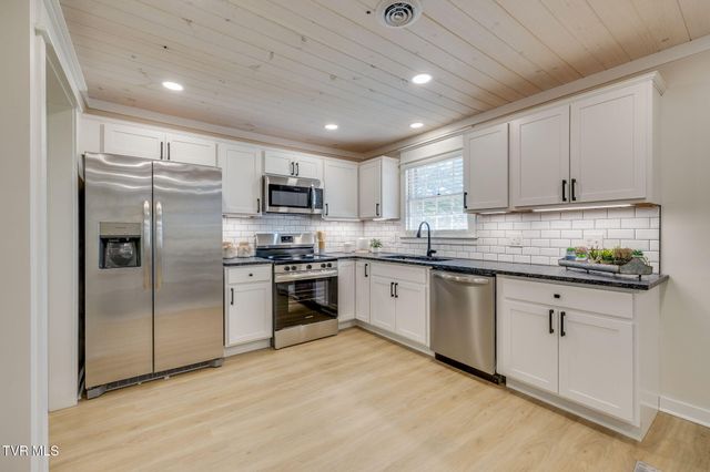 721 Foothills Road, Kingsport, TN 37663