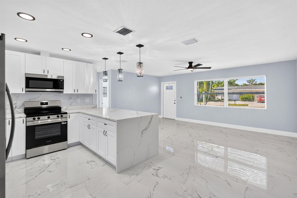 1531 NE 33rd Street, Pompano Beach, FL 33064