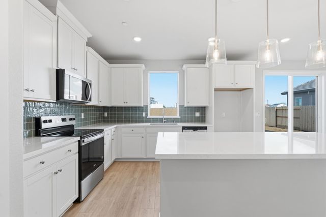 8297 Morning Star Way, Elk Grove, CA 95757