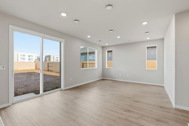 8297 Morning Star Way, Elk Grove, CA 95757