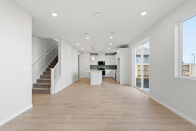 8297 Morning Star Way, Elk Grove, CA 95757