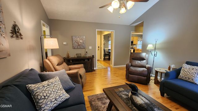 1977 McCleary Road, Sevierville, TN 37876