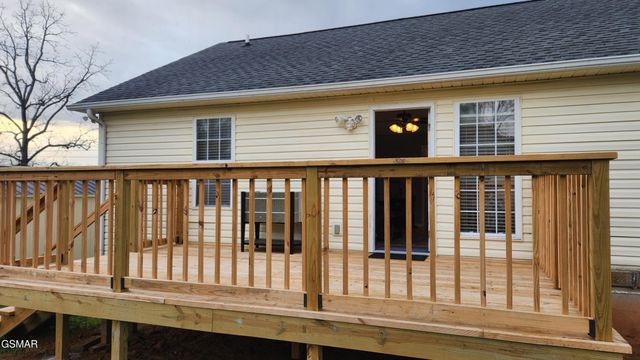 1977 McCleary Road, Sevierville, TN 37876