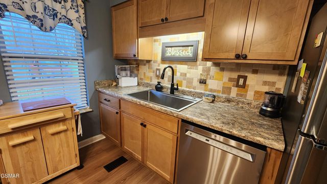 1977 McCleary Road, Sevierville, TN 37876