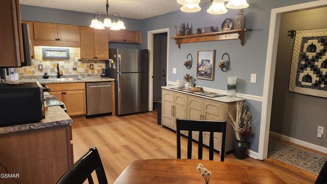 1977 McCleary Road, Sevierville, TN 37876