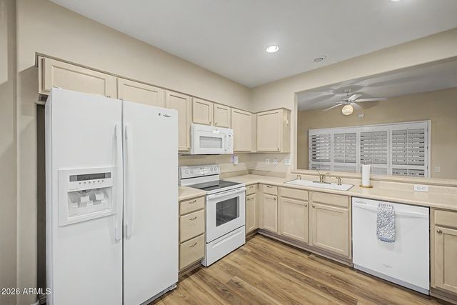17950 N SOMERSET Drive, Surprise, AZ 85374