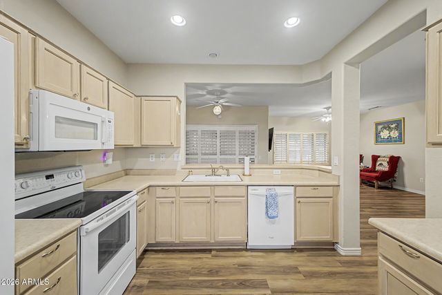 17950 N SOMERSET Drive, Surprise, AZ 85374