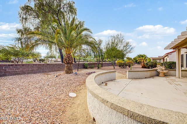 17950 N SOMERSET Drive, Surprise, AZ 85374