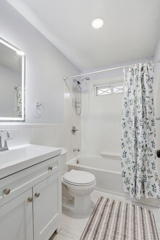 1 Fernview Ave 6, North Andover, MA 01845