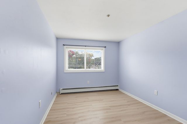 1 Fernview Ave 6, North Andover, MA 01845