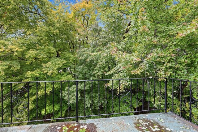 1 Fernview Ave 6, North Andover, MA 01845