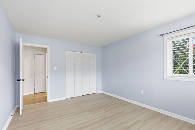 1 Fernview Ave 6, North Andover, MA 01845