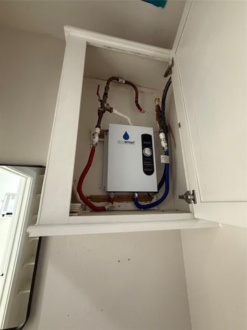 5201 Leeland Street B, Houston, TX 77023