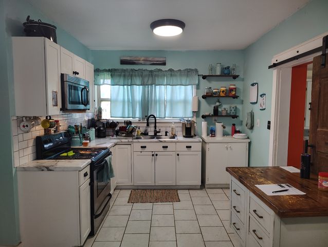 700 Red Boiling Springs Rd, Lafayette, TN 37083