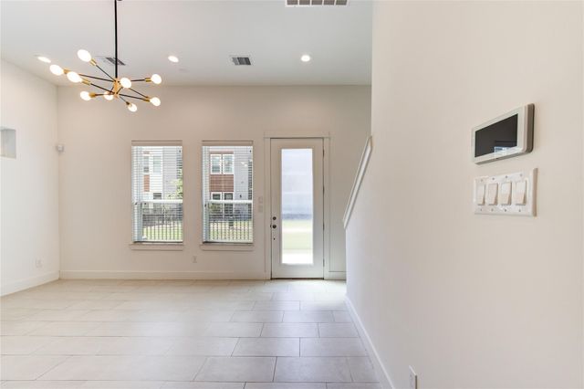 564 Janisch Road, Houston, TX 77018