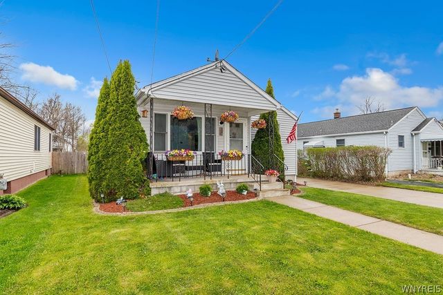 828 93rd Street, Niagara Falls, NY 14304