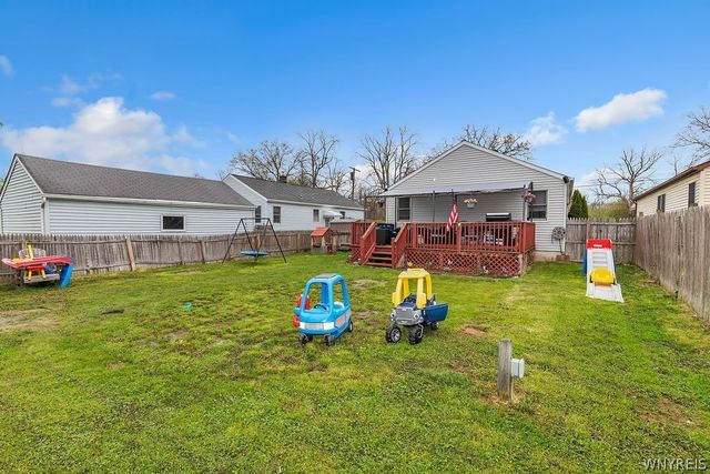 828 93rd Street, Niagara Falls, NY 14304