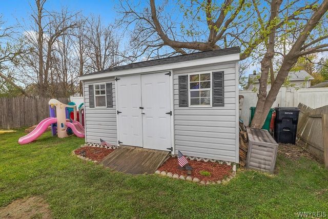 828 93rd Street, Niagara Falls, NY 14304