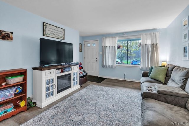 828 93rd Street, Niagara Falls, NY 14304