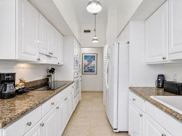 8925 Collins Ave 12D, Surfside, FL 33154