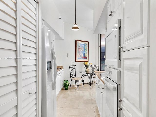8925 Collins Ave 12D, Surfside, FL 33154