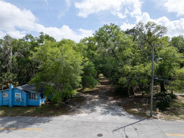 E HUBBARD AVENUE, Deland, FL 32724