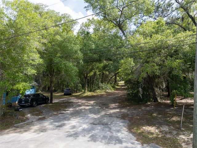 E HUBBARD AVENUE, Deland, FL 32724