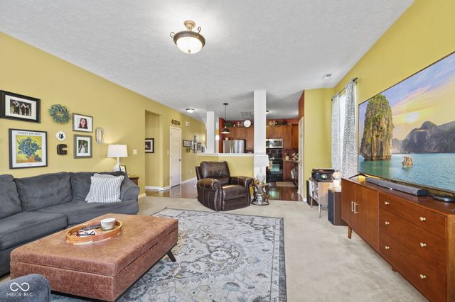 1381 Brookway Drive, Avon, IN 46123