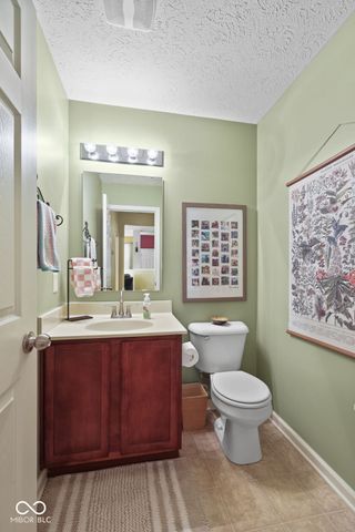 1381 Brookway Drive, Avon, IN 46123