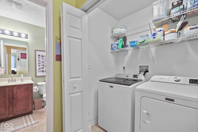 1381 Brookway Drive, Avon, IN 46123