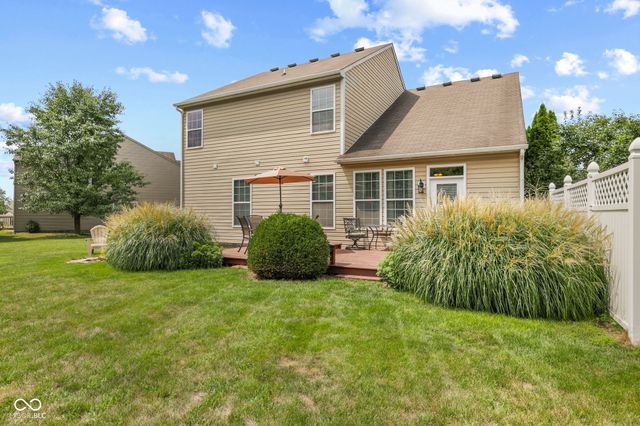 1381 Brookway Drive, Avon, IN 46123