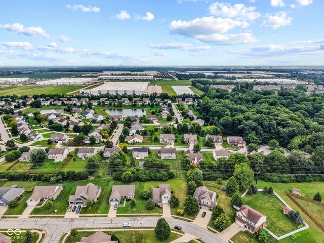 1381 Brookway Drive, Avon, IN 46123