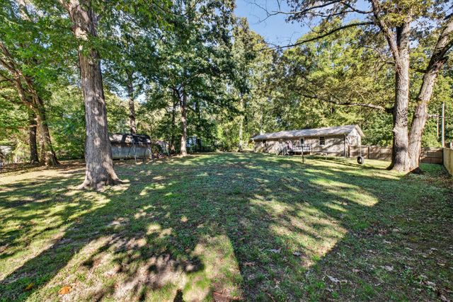 15 Oak Dr, Fayetteville, TN 37334