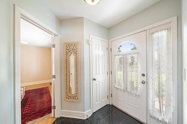 1215 Arno Road, Kansas City, MO 64113