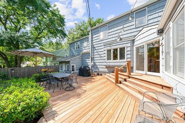 1215 Arno Road, Kansas City, MO 64113