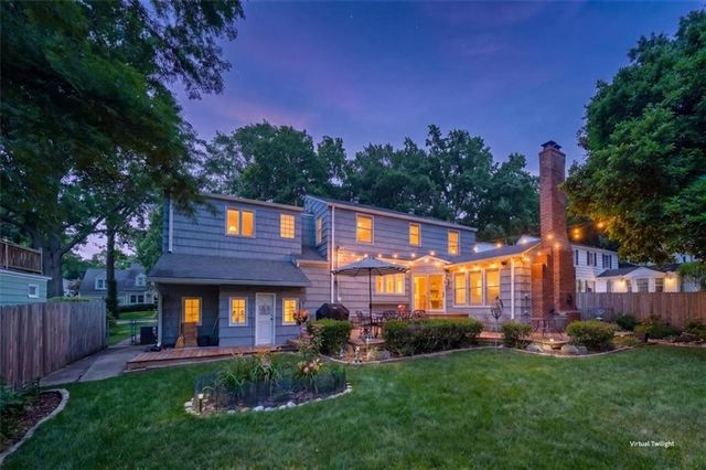 1215 Arno Road, Kansas City, MO 64113