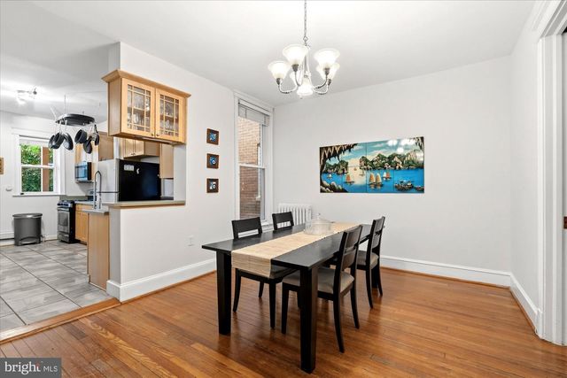 1032 KENYON ST NW, Washington, DC 20010