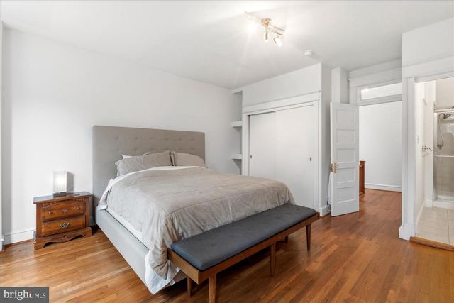 1032 KENYON ST NW, Washington, DC 20010