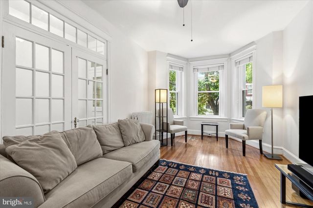 1032 KENYON ST NW, Washington, DC 20010