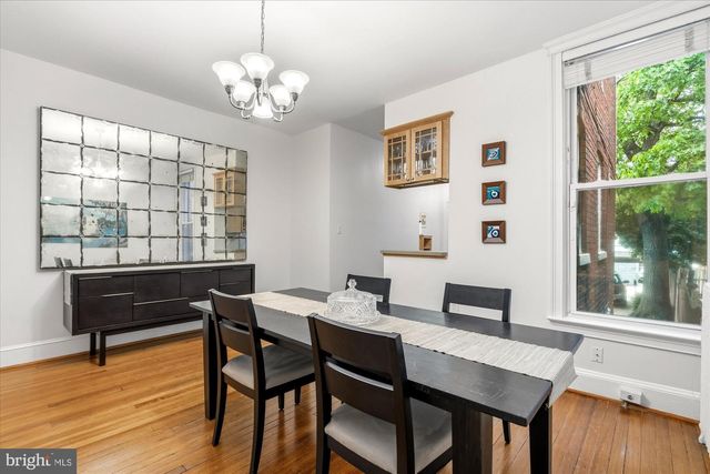 1032 KENYON ST NW, Washington, DC 20010